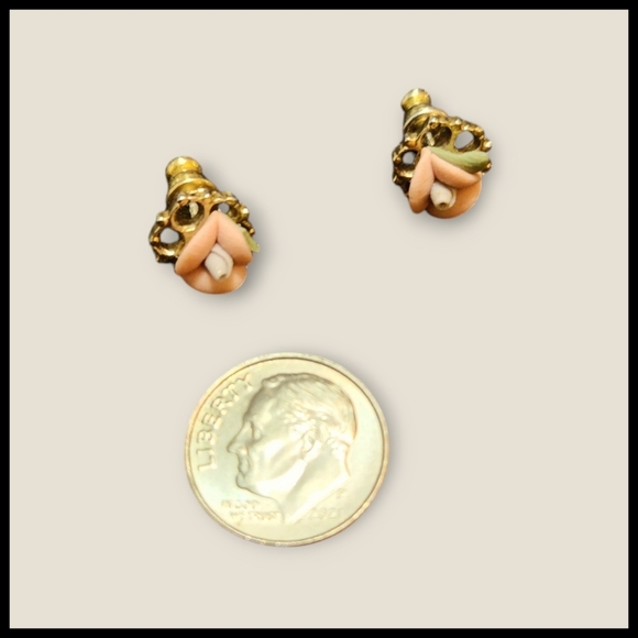 Dainty Vintage Porcelain Rose Stud Earrings - Picture 4 of 4